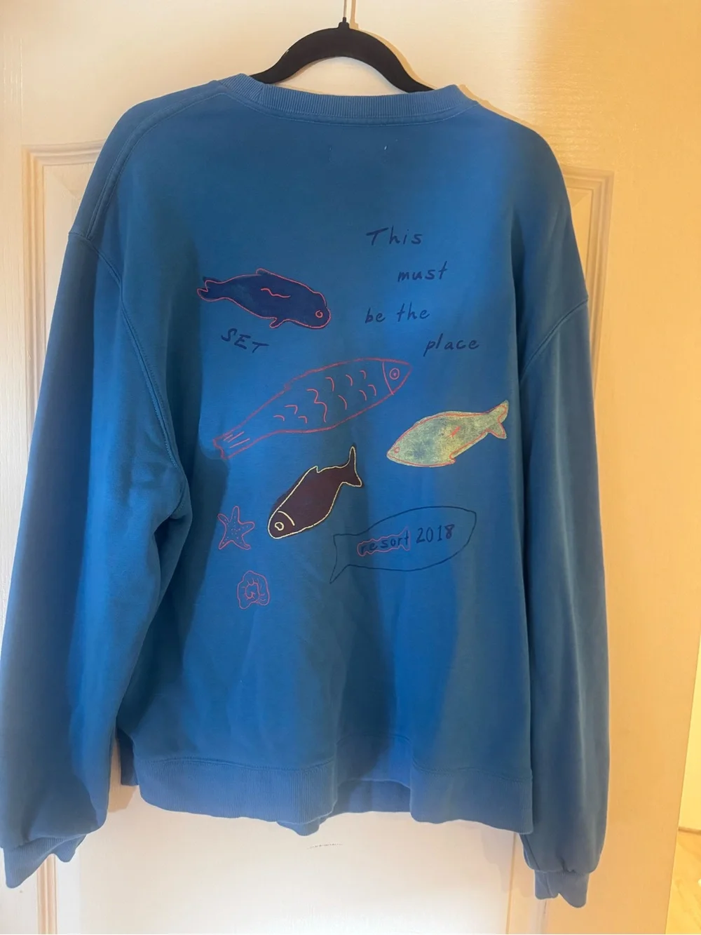 SET Active Blue Crewneck Sweatshirt with Coral Sunburst Resort Collection - Picture 3 of 4